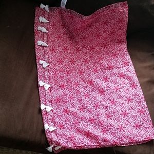 Patterned women's scarf
